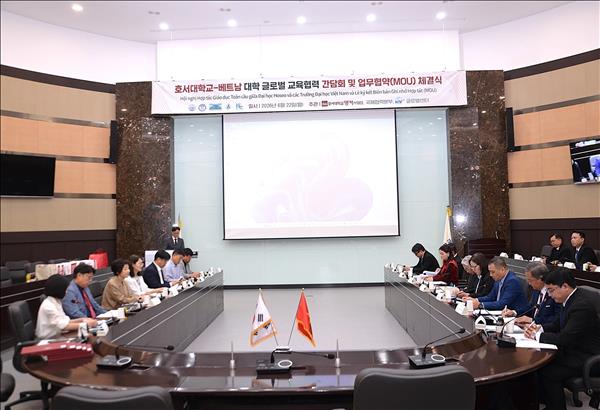 Việt Nam - Hàn Quốc thúc đẩy hợp tác đào tạo công nghệ cao, bán dẫn và AI
