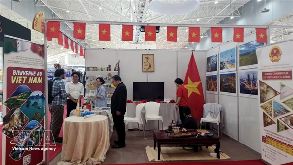 Vietnam participa en la Feria Internacional de Argel 2026