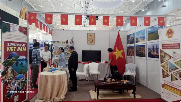 Foire internationale dAlger 2026 : 40 entreprises vietnamiennes présentent leur savoir-faire