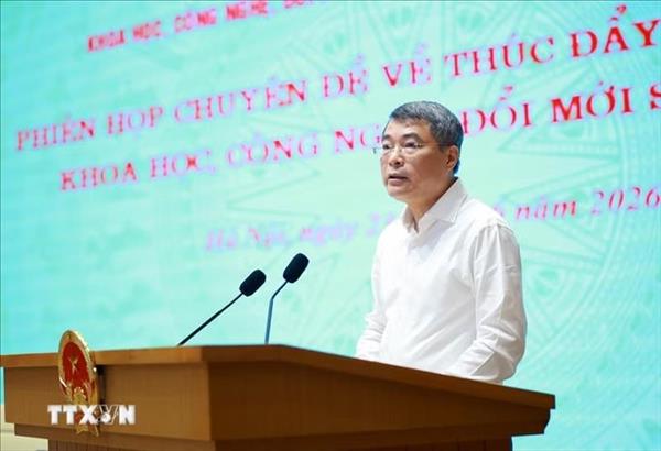 Le Vietnam accélère le développement des technologies stratégiques et de la transformation numérique
