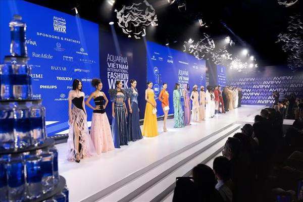 Les jeunes créateurs se démarquent à la Semaine internationale de la mode du Vietnam