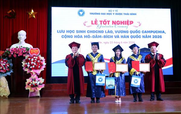 Đào tạo nguồn nhân lực y tế quốc tế, vun đắp tình hữu nghị giữa các quốc gia