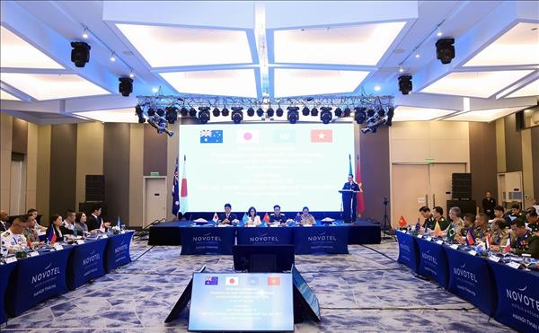 Le Vietnam contribue à définir lorientation stratégique de la coopération dans le maintien de la paix