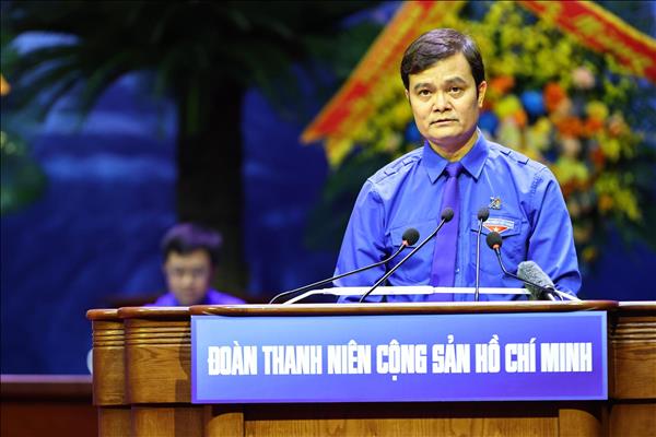 Bui Quang Huy re-elected First Secretary of 13th HCYU Central Committee