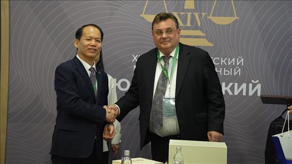 Vietnam, Russia move to deepen legal cooperation