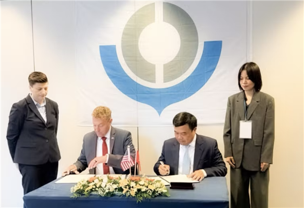 Vietnam, US sign MoU for real-time customs data exchange