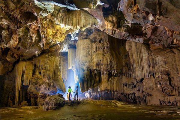 New cave with rare stalactites, cave pearls discovered in Phong Nha – Ke Bang