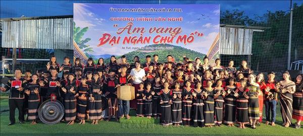 Hơn 600 du khách tham gia chương trình Chư Mố - Hành trình về phía mặt trời