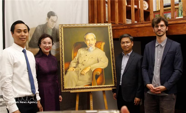 Francia acoge jornadas de homenaje al legado del Presidente Ho Chi Minh