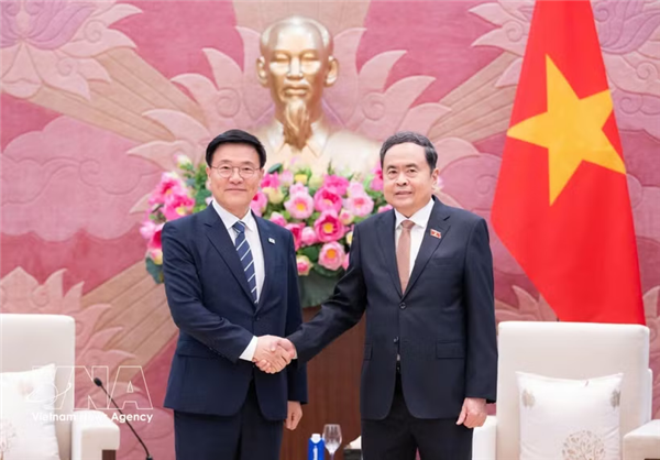 陈青敏会见韩国Kimhakmin E-roun经济研究院代表团
