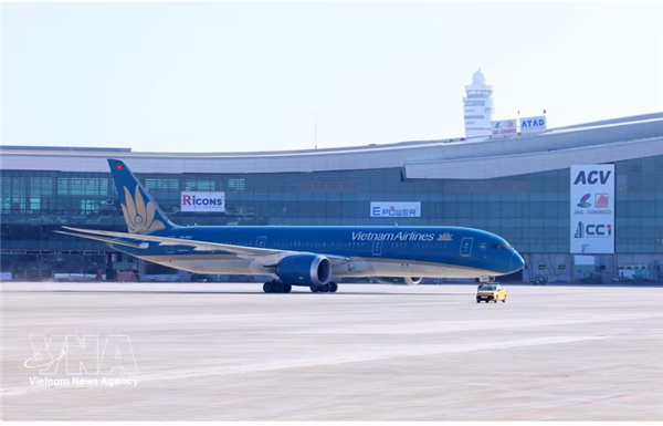 Vietnam Airlines achemine des secouristes et de laide humanitaire au Venezuela