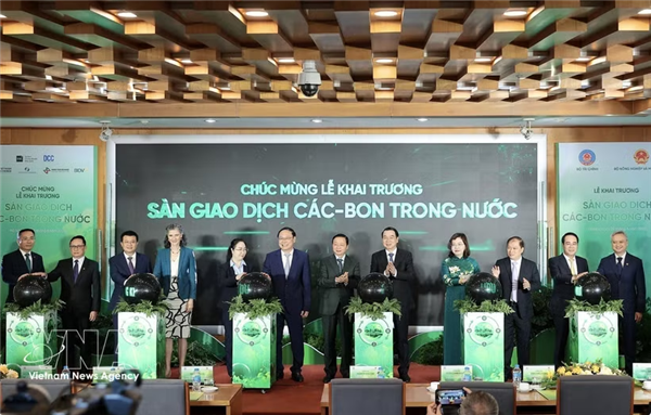 Le Vietnam lance sa plateforme nationale déchange de crédits carbone