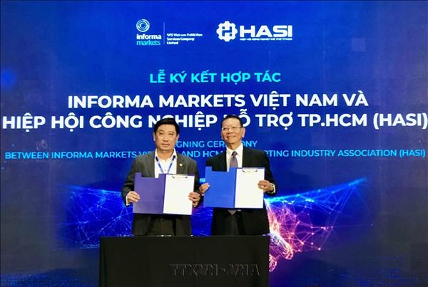 Khai mạc Triển lãm quốc tế về cơ khí chính xác và sản xuất chế tạo