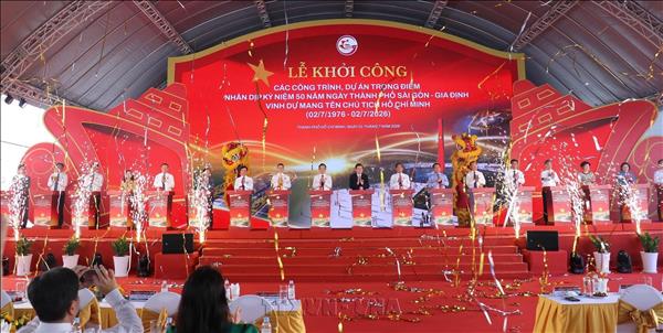 ទីក្រុងហូជីមិញបើកការដ្ឋានសាងសង់គម្រោងសំខាន់ៗជាច្រើន