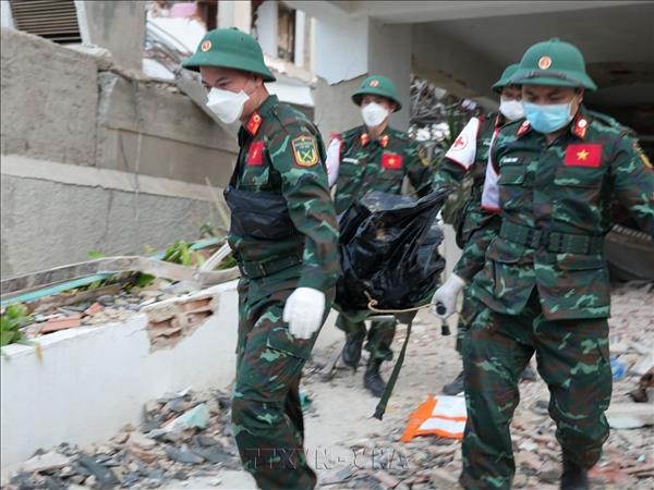 Vietnamese rescuers race against time to find Venezuela earthquake victims