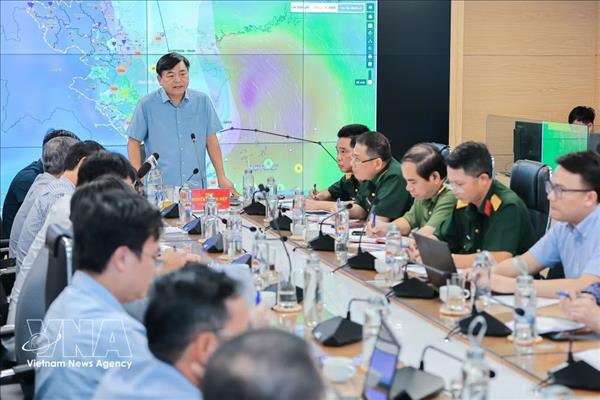 Le Vietnam appelle à ne faire preuve daucune complaisance face au typhon Maysak