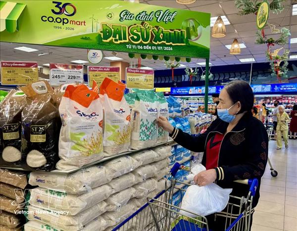 Le commerce de détail et les services en hausse de 12,9 % au premier semestre