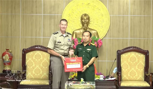不断巩固越南与美国友好关系