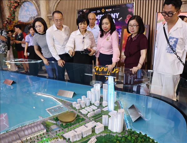 Bảo đảm điều kiện tác nghiệp cho cơ quan báo chí trong và ngoài nước trong Năm APEC 2027