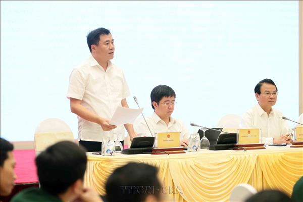 Họp báo Chính phủ: Không để lợi dụng giá xăng dầu biến động để neo cao giá hàng hóa