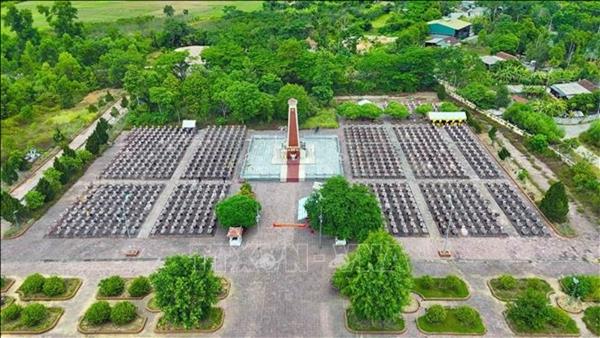 ພ້ອມກັນກວດຄືນເອກະສານສຳເນົາຮັບໃຊ້ວຽກງານຊອກຫາ, ທ້ອນໂຮມອັດຖິນັກຮົບເສຍສະຫຼະຊີວິດເພື່ອຊາດ