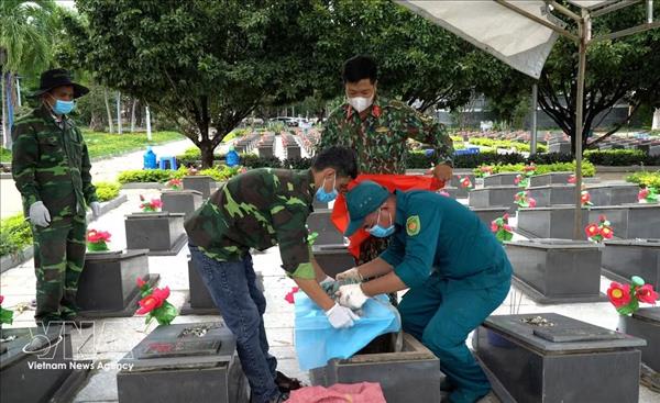 Campagne des 500 jours et nuits : plus de 1 300 restes de martyrs exhumés et 27 000 tombes analysées