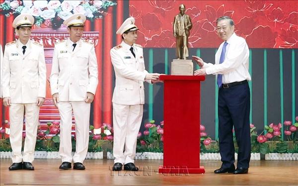 Tổng Bí thư, Chủ tịch nước Tô Lâm: Xây dựng lực lượng kỹ thuật nghiệp vụ là chuyên gia hàng đầu trong lĩnh vực khoa học công nghệ