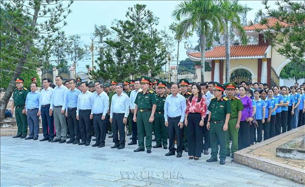 Chiến dịch 500 ngày đêm: Lấy mẫu giám định 1.324 mộ liệt sĩ chưa xác định danh tính