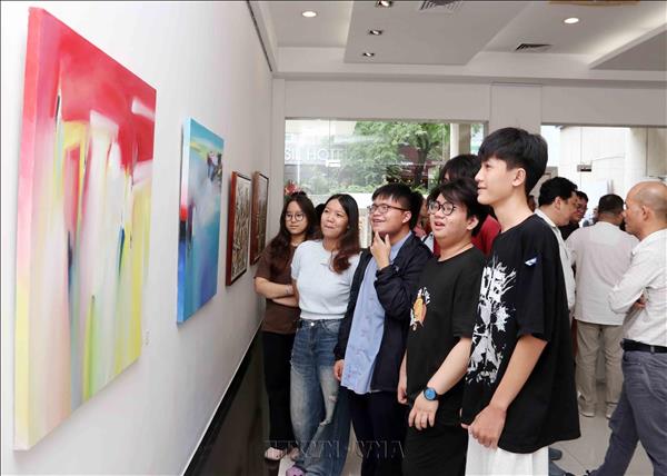 Khai mạc không gian Triển lãm giao lưu nghệ thuật Việt- Pháp 2026