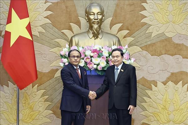 NA leader hosts Malaysias Attorney General