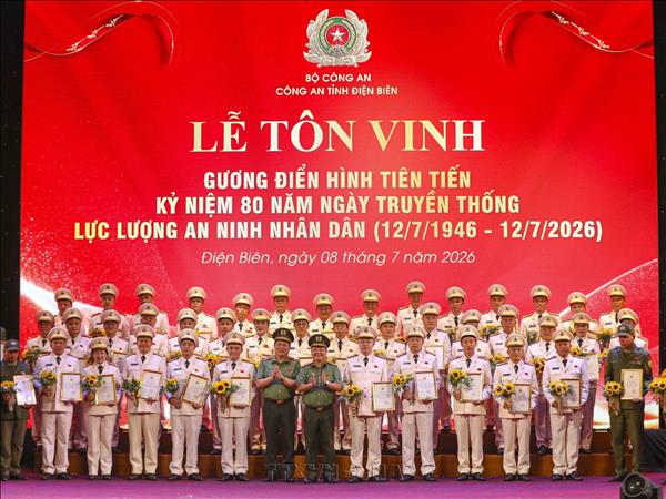 Điện Biên tôn vinh 80 gương điển hình tiên tiến trong lực lượng An ninh nhân dân