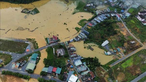 Heavy rains batter northern provinces as flood, landslide risks rise