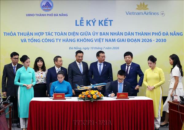 Đà Nẵng mở rộng hợp tác thúc đẩy kết nối hàng không, du lịch
