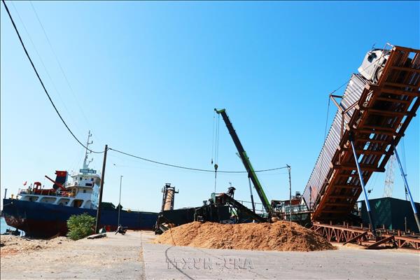 Vietnams wood exporters race to stay on growth path
