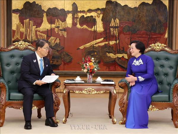 チャ副首相、愛知県知事と会見