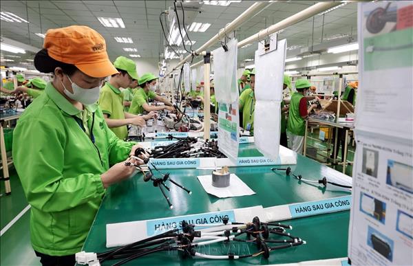 Khuyến nghị chiến lược từ WB khi Việt Nam lên nhóm thu nhập trung bình cao 