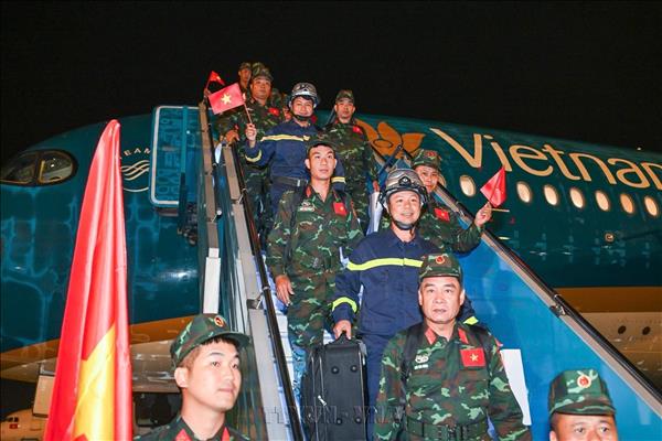 Đoàn Việt Nam hoàn thành nhiệm vụ tại Venezuela, về nước an toàn