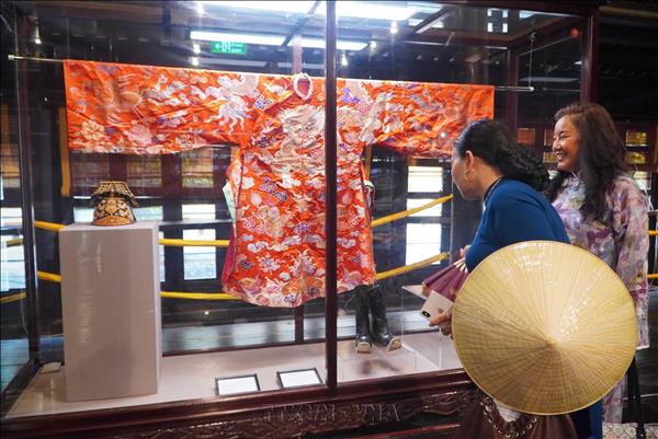 Over 100 Nguyen Dynasty Artifacts on Display in Hue