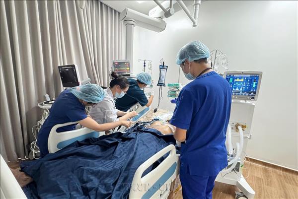 Bệnh viện Chợ Rẫy tăng cường hỗ trợ điều trị nạn nhân vụ lật ca nô tại Phú Quốc