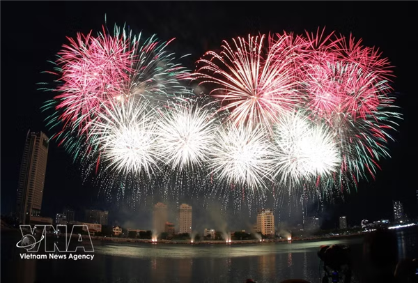 2026年岘港国际烟花节接待游客超272万人次