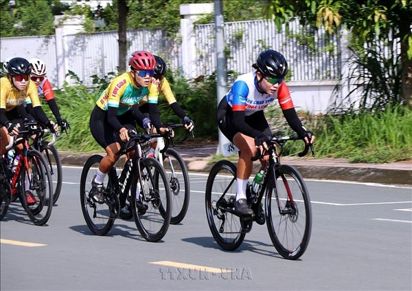 Giải Vô địch Xe đạp đường trường và địa hình trẻ quốc gia: Khởi tranh nội dung đua đường trường đầu tiên
