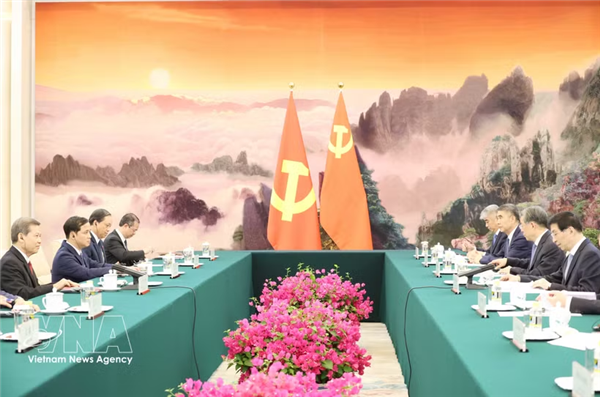 越南共产党代表团对中国进行工作访问