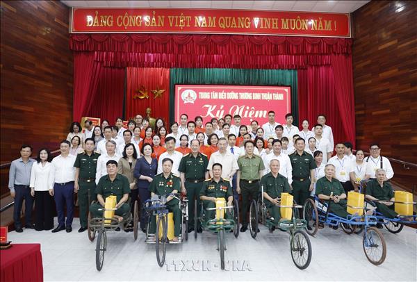 Tổng Bí thư, Chủ tịch nước Tô Lâm thăm Trung tâm Điều dưỡng thương binh Thuận Thành (tỉnh Bắc Ninh)