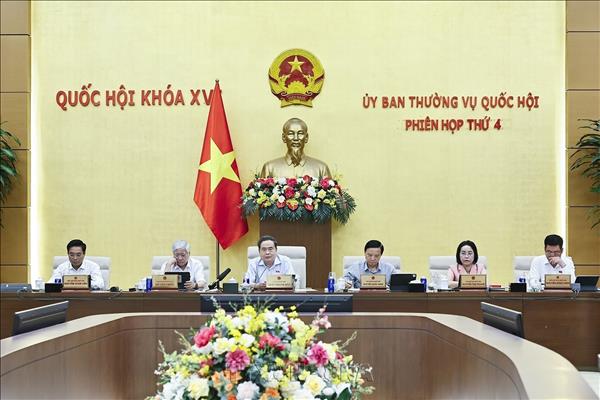 Phiên họp thứ 4, Ủy ban Thường vụ Quốc hội: Đổi mới tư duy quản lý, hướng tới hải quan số