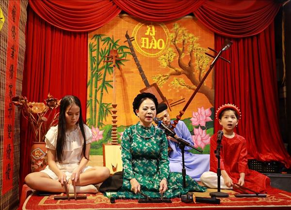 Đưa nghệ thuật ca trù truyền thống đến gần công chúng trẻ