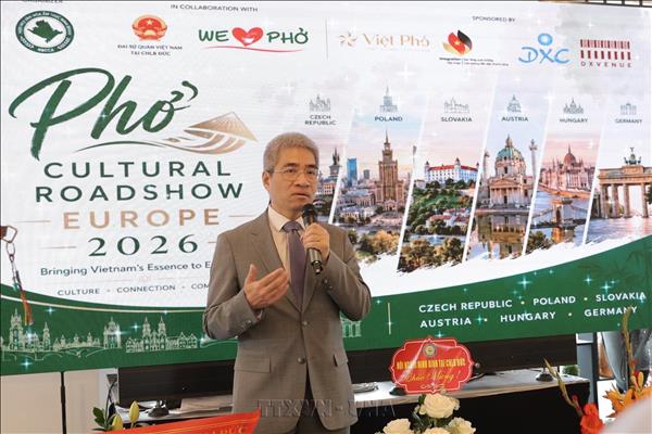 Mang hương vị phở Việt Nam đến với bạn bè Đức