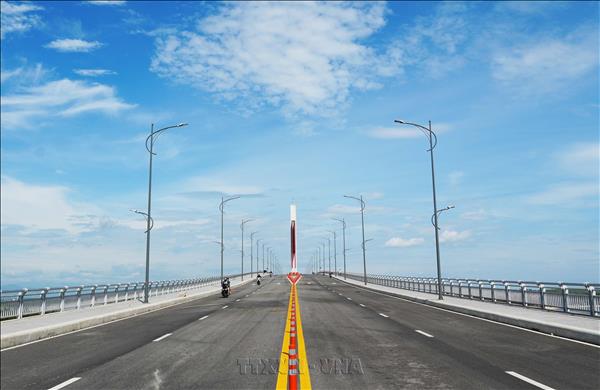 Phát triển trục du lịch từ đầm phá ven biển