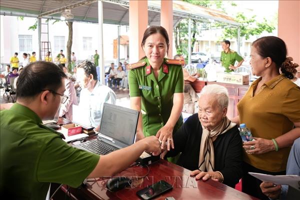 Cần Thơ thu nhận mẫu ADN của hơn 2.700 thân nhân liệt sĩ chưa xác định danh tính