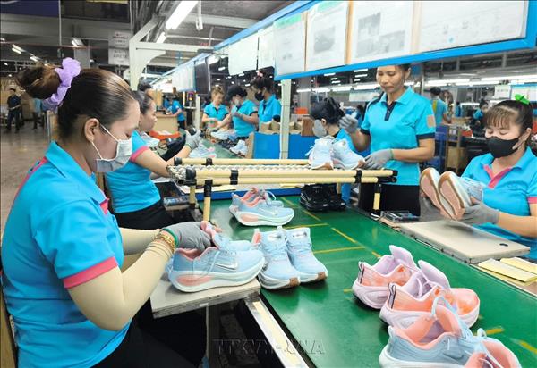 Vietnams economy needs to shift from quantity to quality: ADB experts