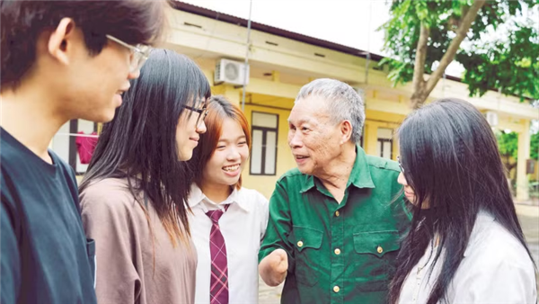 越南青年一代以创新方式传承历史价值